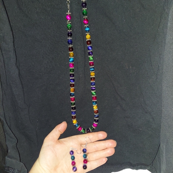 Multicolor Beaded Necklace - Picture 4 of 5